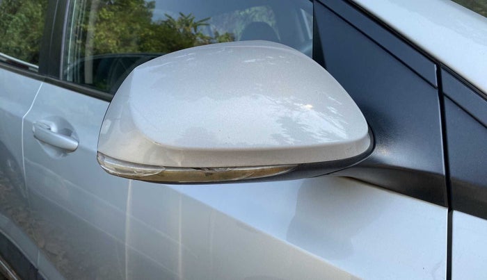 2015 Hyundai Xcent SX 1.2, Petrol, Manual, 42,324 km, Right rear-view mirror - Indicator light has minor damage