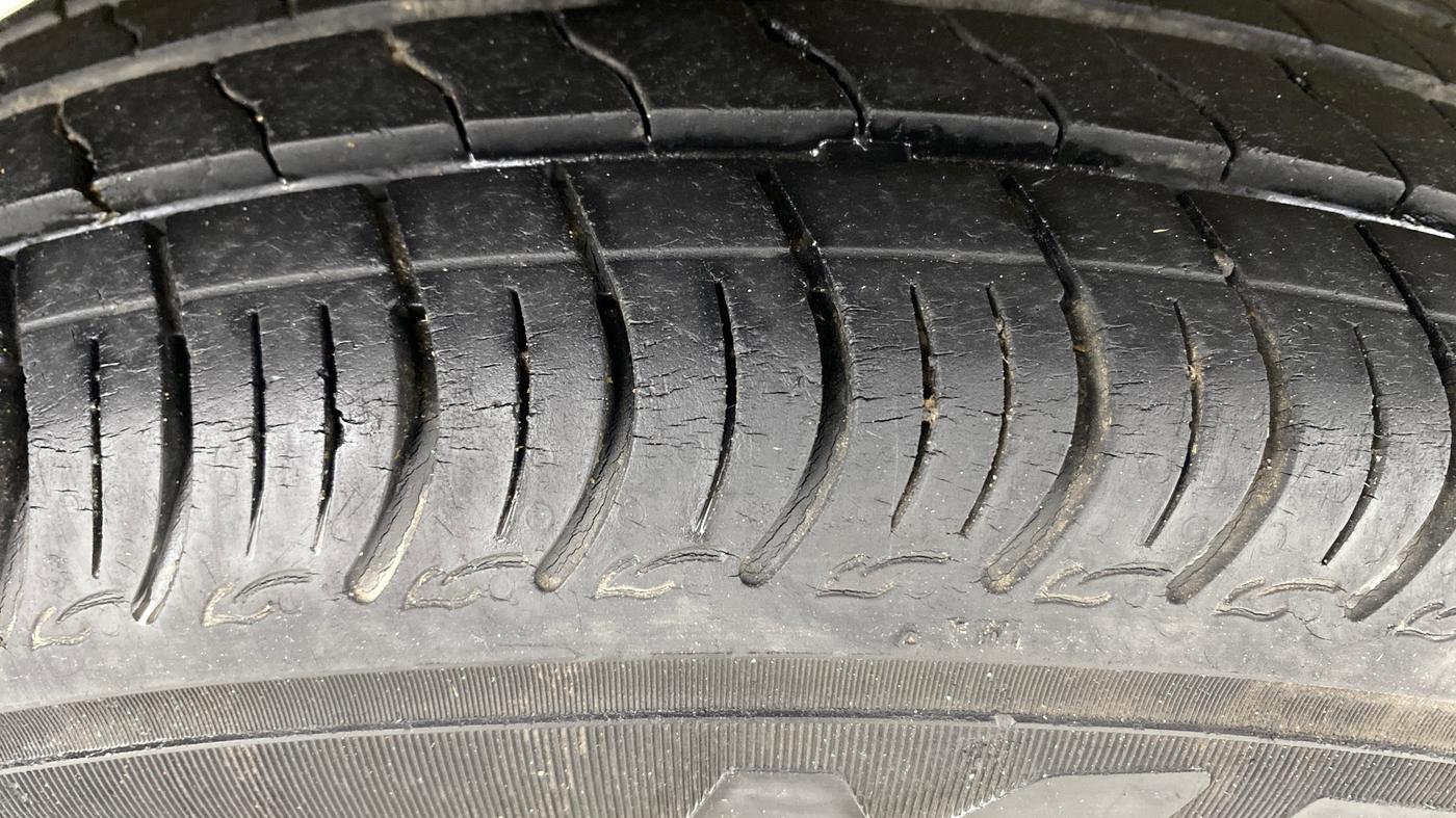2020 Maruti S PRESSO VXI, Petrol, Manual, 42,101 km, Right Rear Tyre Tread