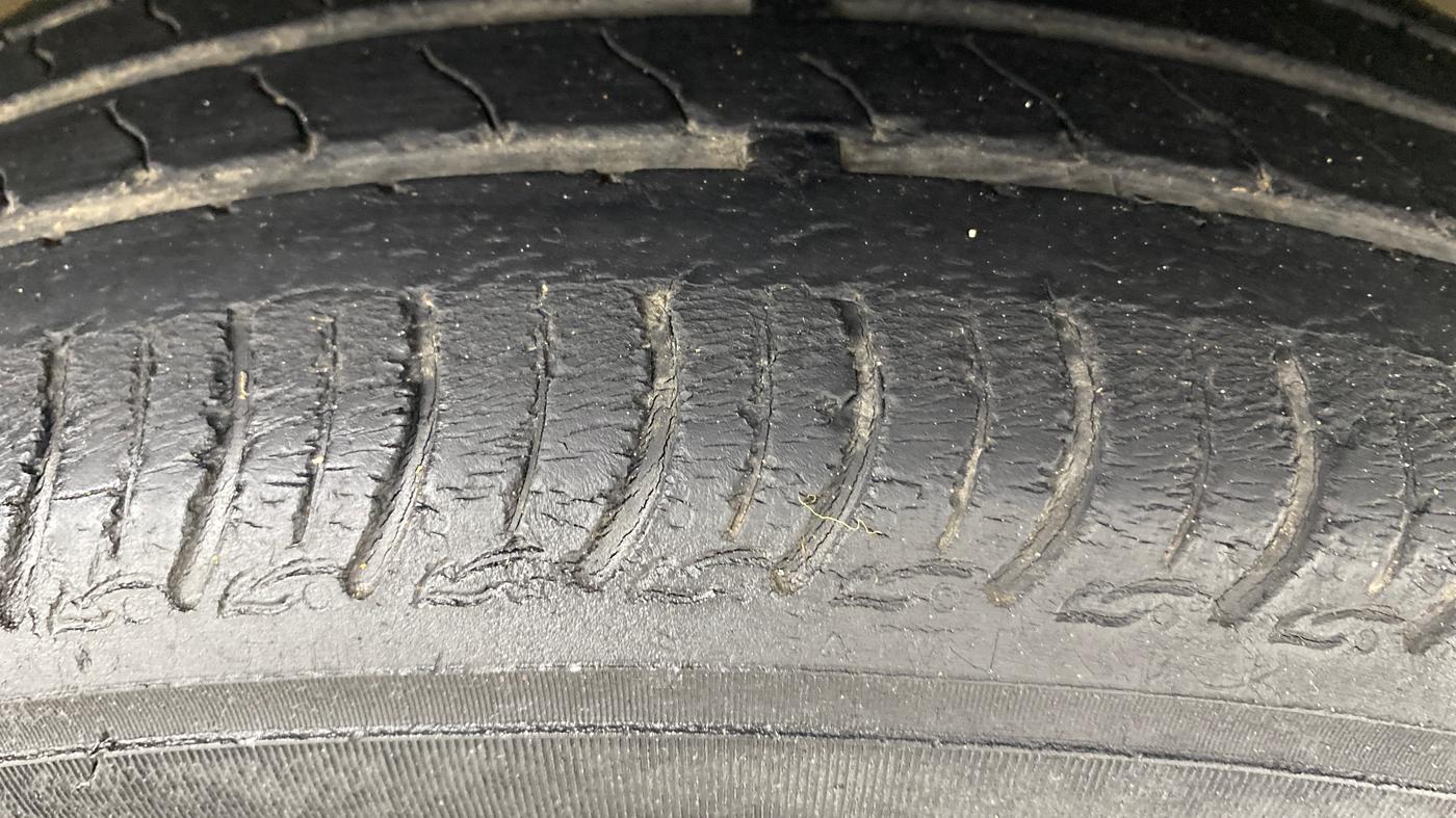 2020 Maruti S PRESSO VXI, Petrol, Manual, 42,101 km, Right Front Tyre Tread