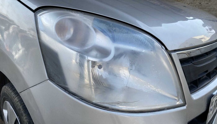 2014 Maruti Wagon R 1.0 VXI, Petrol, Manual, 70,859 km, Right headlight - Minor scratches