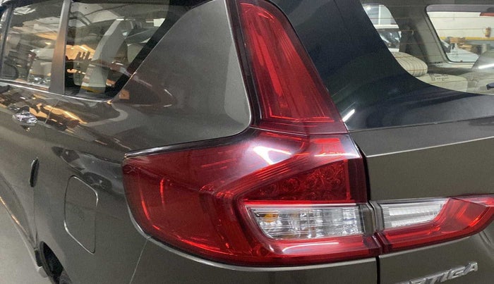 2019 Maruti Ertiga ZXI+ SHVS, Petrol, Manual, 29,524 km, Left tail light - Minor scratches