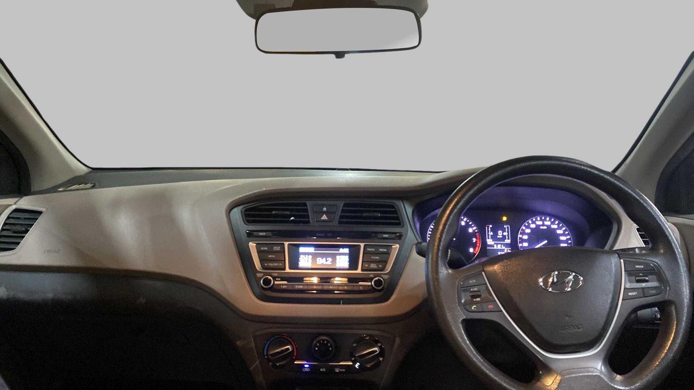 2017 Hyundai Elite i20 SPORTZ 1.2, Petrol, Manual, 37,906 km, Dashboard