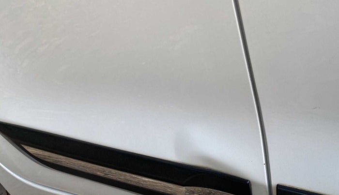 2016 Maruti Baleno ZETA PETROL 1.2, Petrol, Manual, 67,606 km, Right rear door - Slightly dented