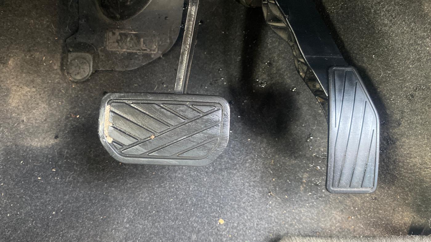 2021 Maruti S PRESSO VXI PLUS AMT, Petrol, Automatic, 38,469 km, Pedals