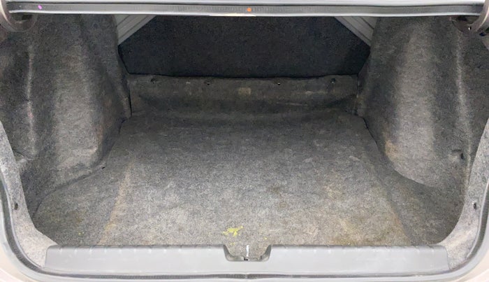 2016 Honda City V MT PETROL, Petrol, Manual, 33,591 km, Boot Inside