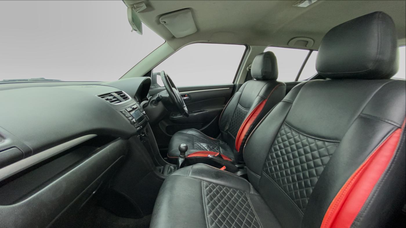 2015 Maruti Swift VXI, Petrol, Manual, 78,709 km, Right Side Front Door Cabin