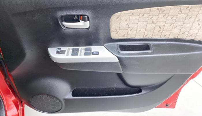 2014 Maruti Wagon R 1.0 VXI, Petrol, Manual, 61,551 km, Driver Side Door Panels Control