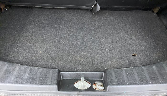 2014 Maruti Wagon R 1.0 VXI, Petrol, Manual, 61,551 km, Boot Inside