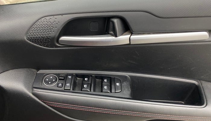 2020 KIA SONET GTX PLUS 1.0 DCT, Petrol, Automatic, 34,802 km, Driver Side Door Panels Control