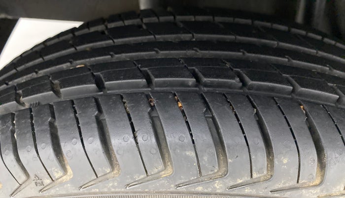 2019 Datsun Redi Go A, Petrol, Manual, 21,614 km, Right Rear Tyre Tread