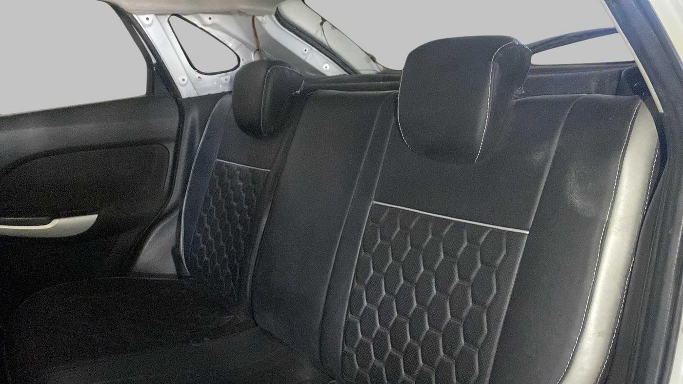2016 Maruti Baleno DELTA PETROL 1.2, CNG, Manual, 64,250 km, Right Side Rear Door Cabin