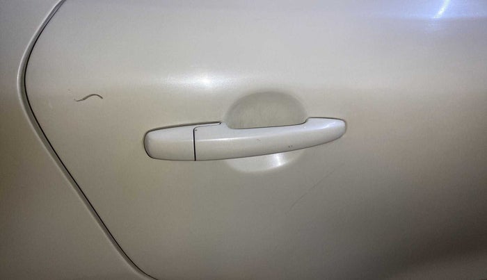 2016 Maruti Baleno DELTA PETROL 1.2, CNG, Manual, 64,250 km, Right rear door - Minor scratches