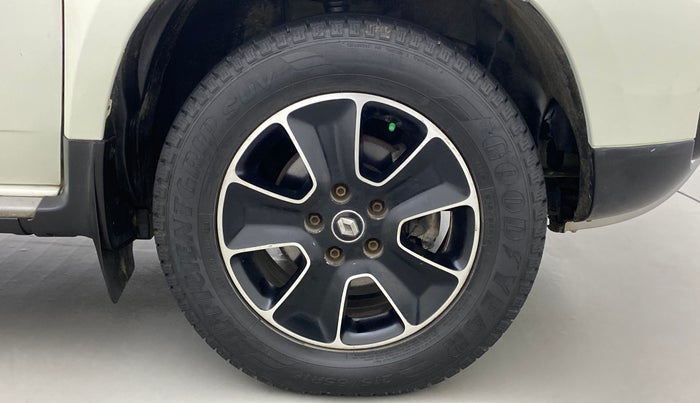 2016 Renault Duster RXZ AMT 110 PS, Diesel, Automatic, 93,272 km, Right Front Wheel