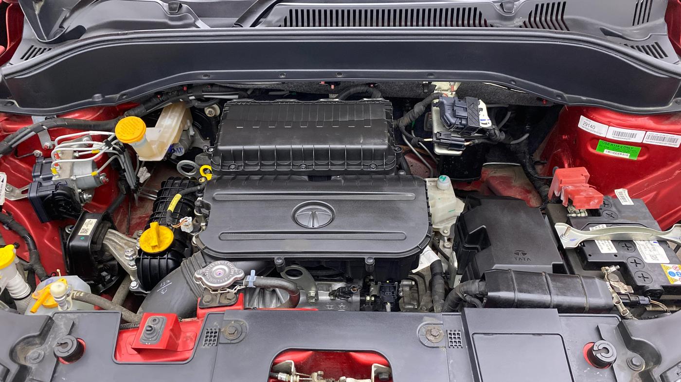 2022 Tata PUNCH CREATIVE AMT 1.2 RTN DUAL TONE, Petrol, Automatic, 3,750 km, Open Bonet