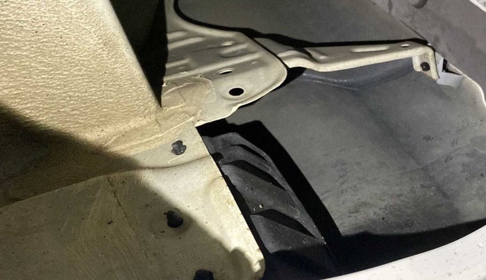 2020 Maruti Alto LXI, Petrol, Manual, 28,952 km, Right quarter panel - Lining is missing