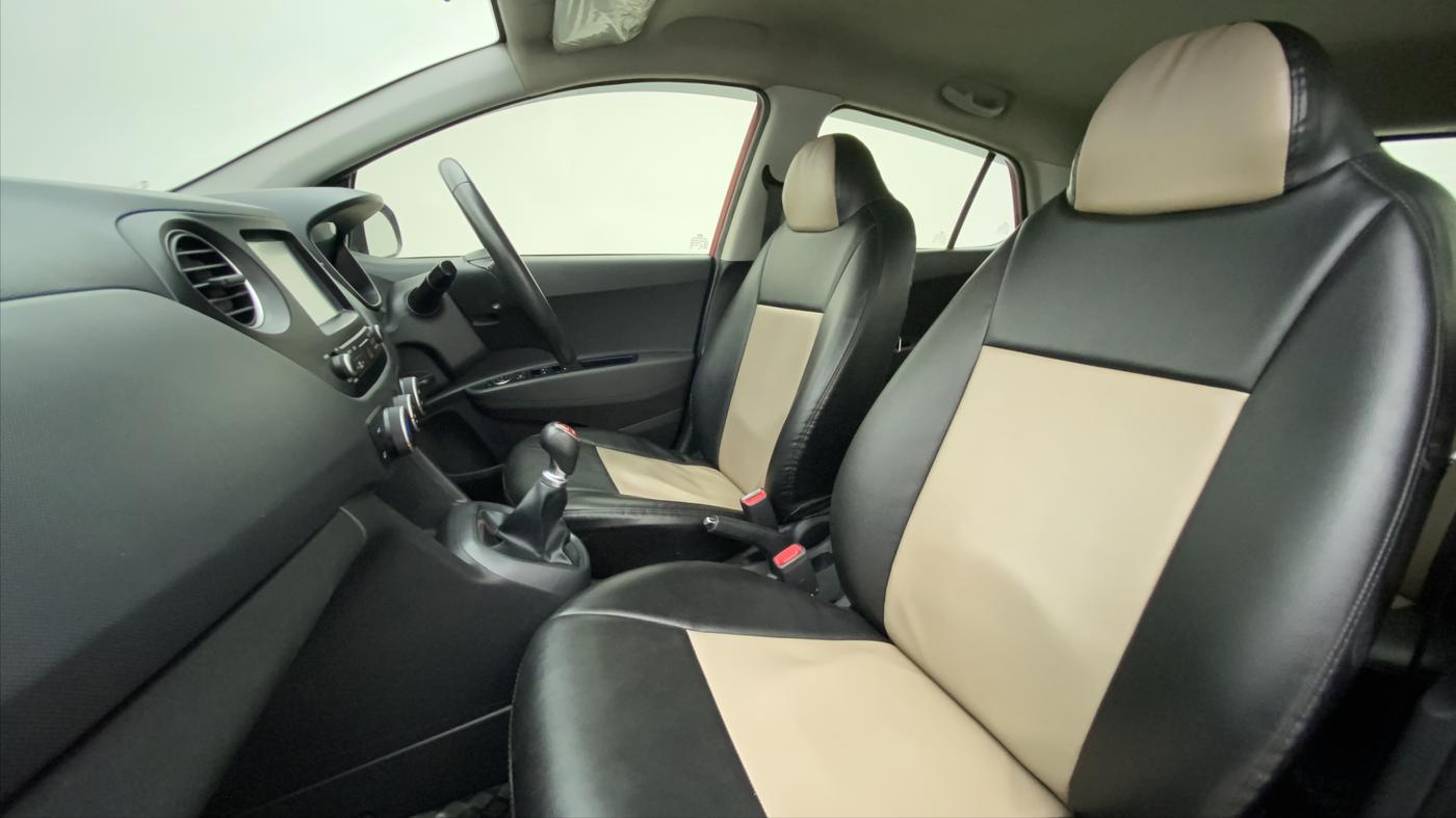 2018 Hyundai Grand i10 SPORTZ 1.2 KAPPA VTVT DUAL TONE, Petrol, Manual, 38,675 km, Right Side Front Door Cabin