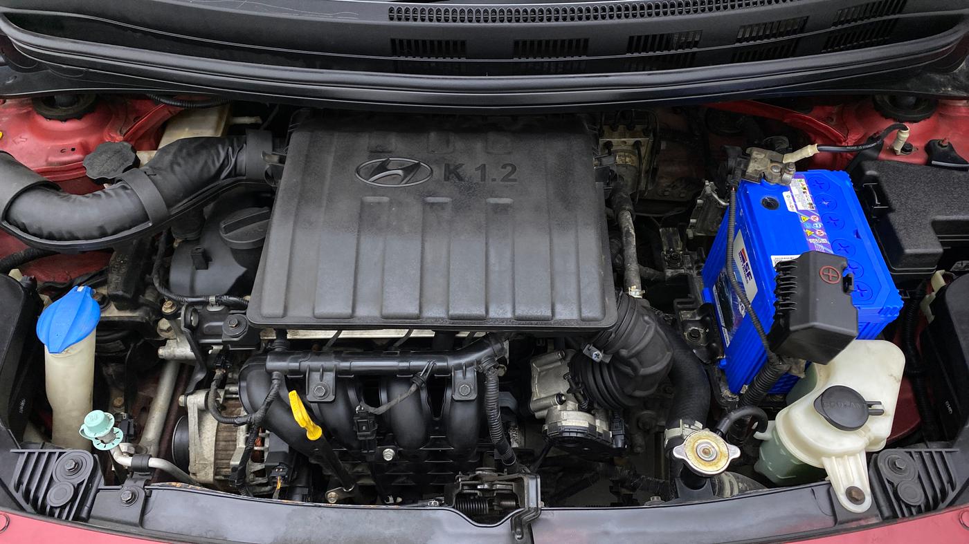 2018 Hyundai Grand i10 SPORTZ 1.2 KAPPA VTVT DUAL TONE, Petrol, Manual, 38,675 km, Open Bonet