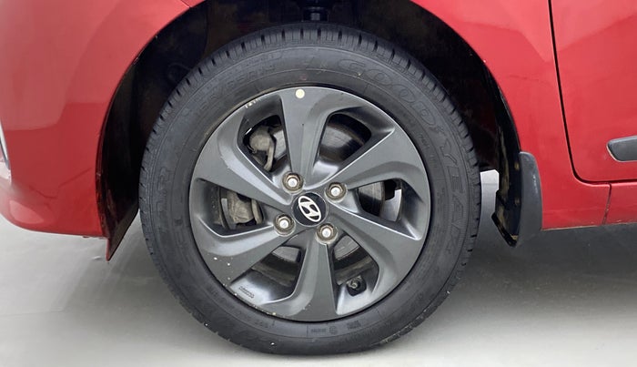 2018 Hyundai Grand i10 SPORTZ 1.2 KAPPA VTVT DUAL TONE, Petrol, Manual, 38,675 km, Left Front Wheel