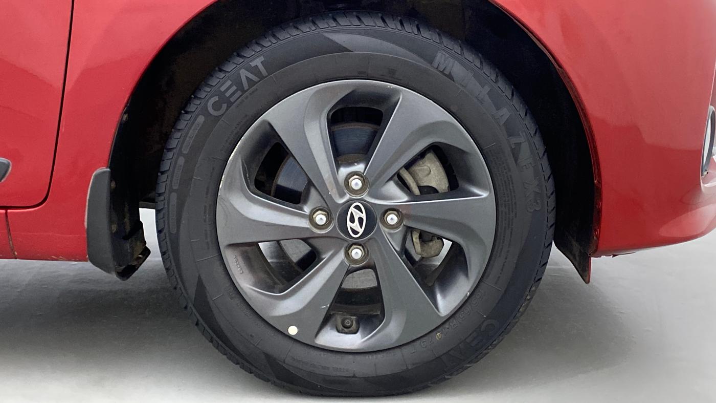 2018 Hyundai Grand i10 SPORTZ 1.2 KAPPA VTVT DUAL TONE, Petrol, Manual, 38,675 km, Right Front Wheel