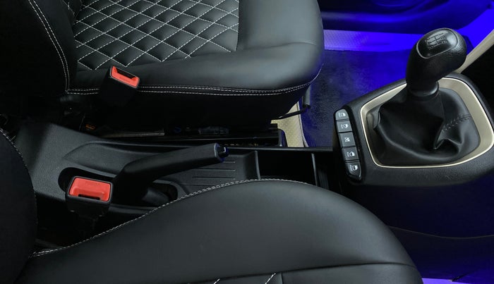 2019 Hyundai NEW SANTRO MAGNA, Petrol, Manual, 20,851 km, Gear Lever