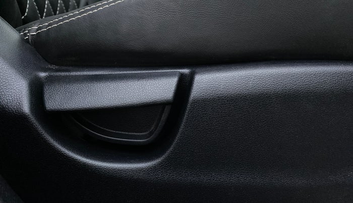 2019 Hyundai NEW SANTRO MAGNA, Petrol, Manual, 20,851 km, Driver Side Adjustment Panel