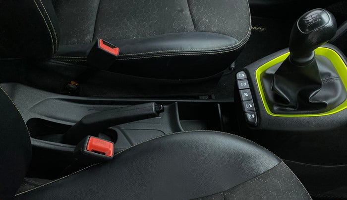2019 Hyundai NEW SANTRO SPORTZ MT, Petrol, Manual, 30,784 km, Gear Lever