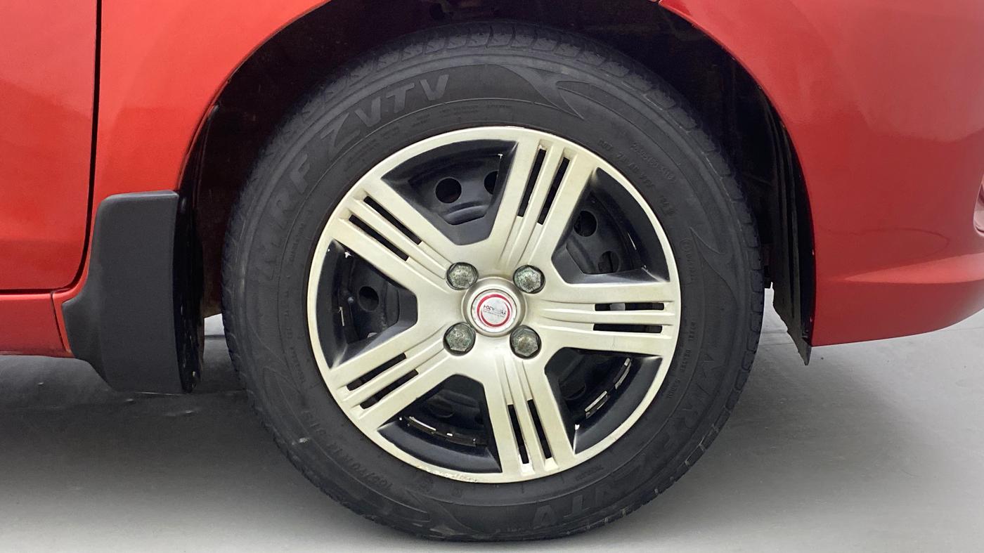 2018 Maruti Celerio ZXI, Petrol, Manual, 32,346 km, Right Front Wheel