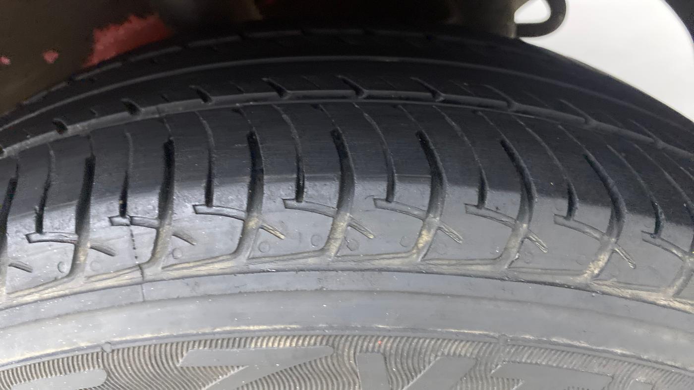 2018 Maruti Celerio ZXI, Petrol, Manual, 32,346 km, Left Rear Tyre Tread