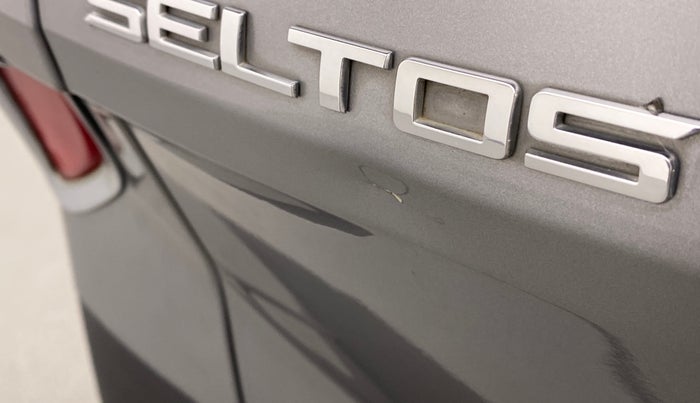 2020 KIA SELTOS HTX AT PETROL, Petrol, Automatic, 15,295 km, Dicky (Boot door) - Slightly dented