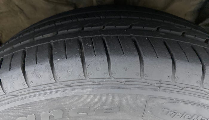 2020 KIA SELTOS HTX AT PETROL, Petrol, Automatic, 15,295 km, Right Front Tyre Tread