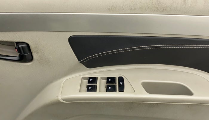 2020 Mahindra Scorpio S11 2WD, Diesel, Manual, 84,500 km, Right front window switch / handle - Power window makes minor noise