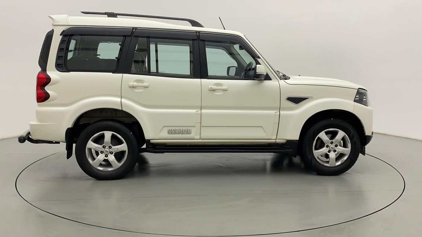 2020 Mahindra Scorpio S11 2WD, Diesel, Manual, 84,500 km, Right Side View