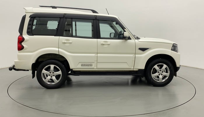 2020 Mahindra Scorpio S11 2WD, Diesel, Manual, 84,500 km, Right Side View