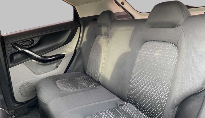 2018 Tata NEXON XM 1.5, Diesel, Manual, 82,196 km, Right Side Rear Door Cabin