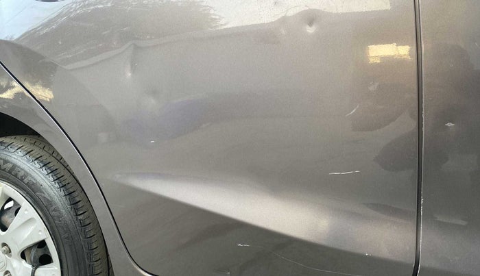 2015 Honda Brio S MT, Petrol, Manual, 50,343 km, Right rear door - Minor scratches