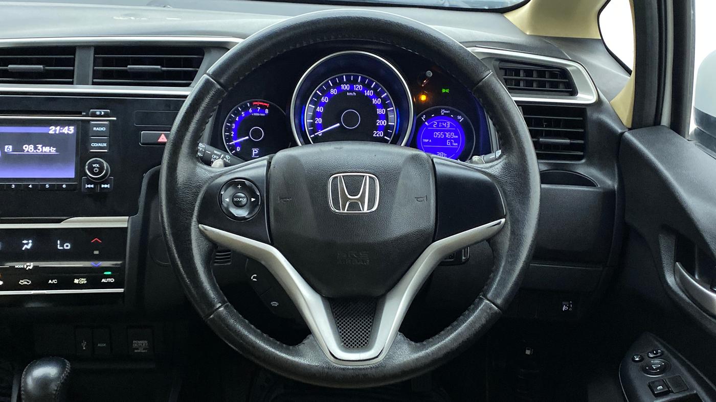 2017 Honda Jazz 1.2 V AT, Petrol, Automatic, 55,768 km, Steering Wheel Close Up