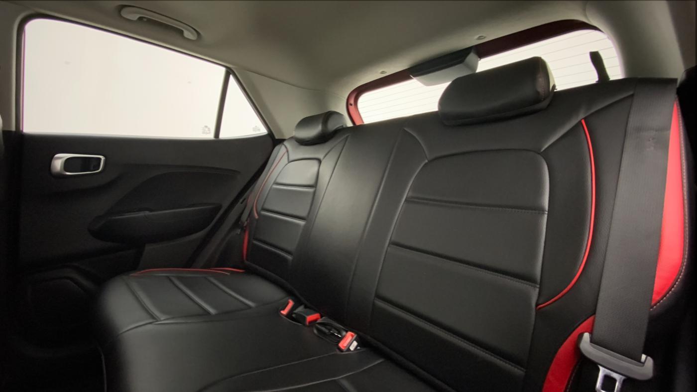2020 Hyundai VENUE SX PLUS 1.0 TURBO DCT, Petrol, Automatic, 24,546 km, Right Side Rear Door Cabin