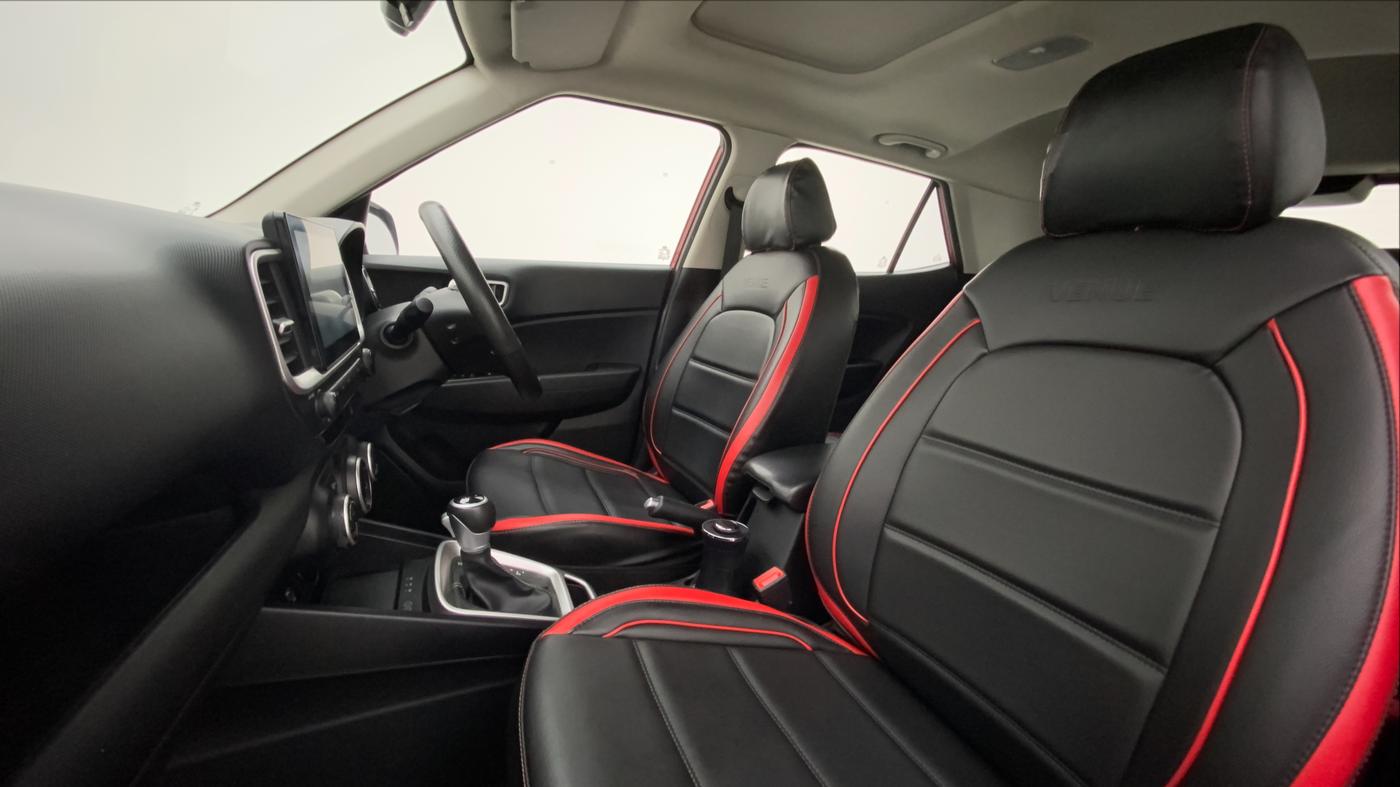 2020 Hyundai VENUE SX PLUS 1.0 TURBO DCT, Petrol, Automatic, 24,546 km, Right Side Front Door Cabin