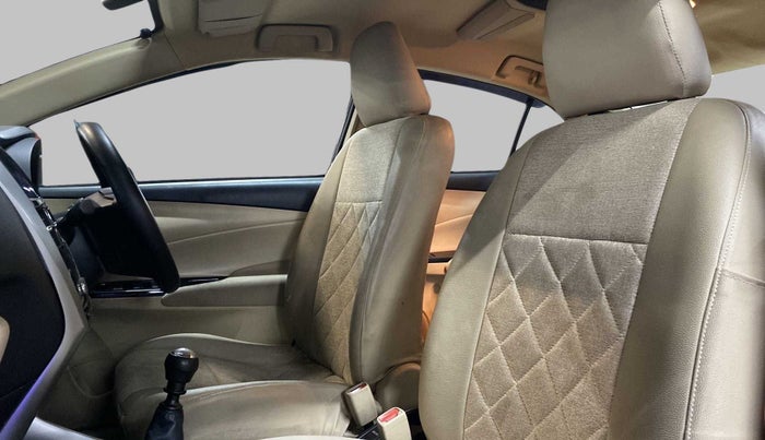 2020 Toyota YARIS G MT, Petrol, Manual, 36,647 km, Right Side Front Door Cabin