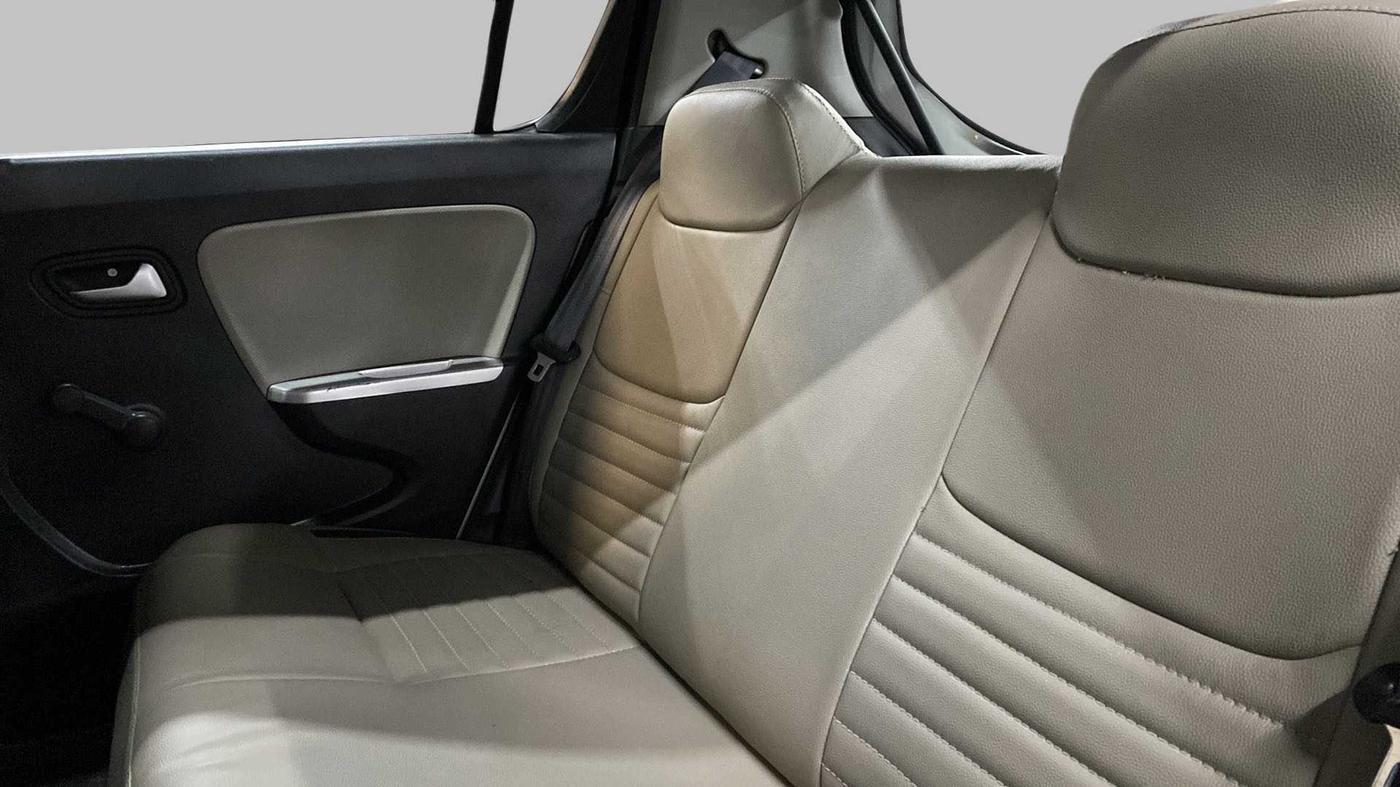 2018 Maruti Alto K10 VXI AMT, Petrol, Automatic, 19,877 km, Right Side Rear Door Cabin