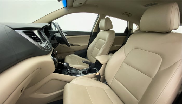 2016 Hyundai Tucson 2WD AT GL PETROL , Petrol, Automatic, 20,744 km, Right Side Front Door Cabin