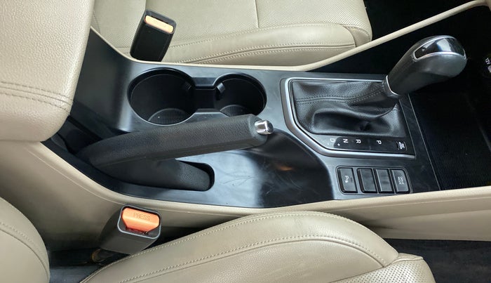2016 Hyundai Tucson 2WD AT GL PETROL , Petrol, Automatic, 20,744 km, Gear Lever