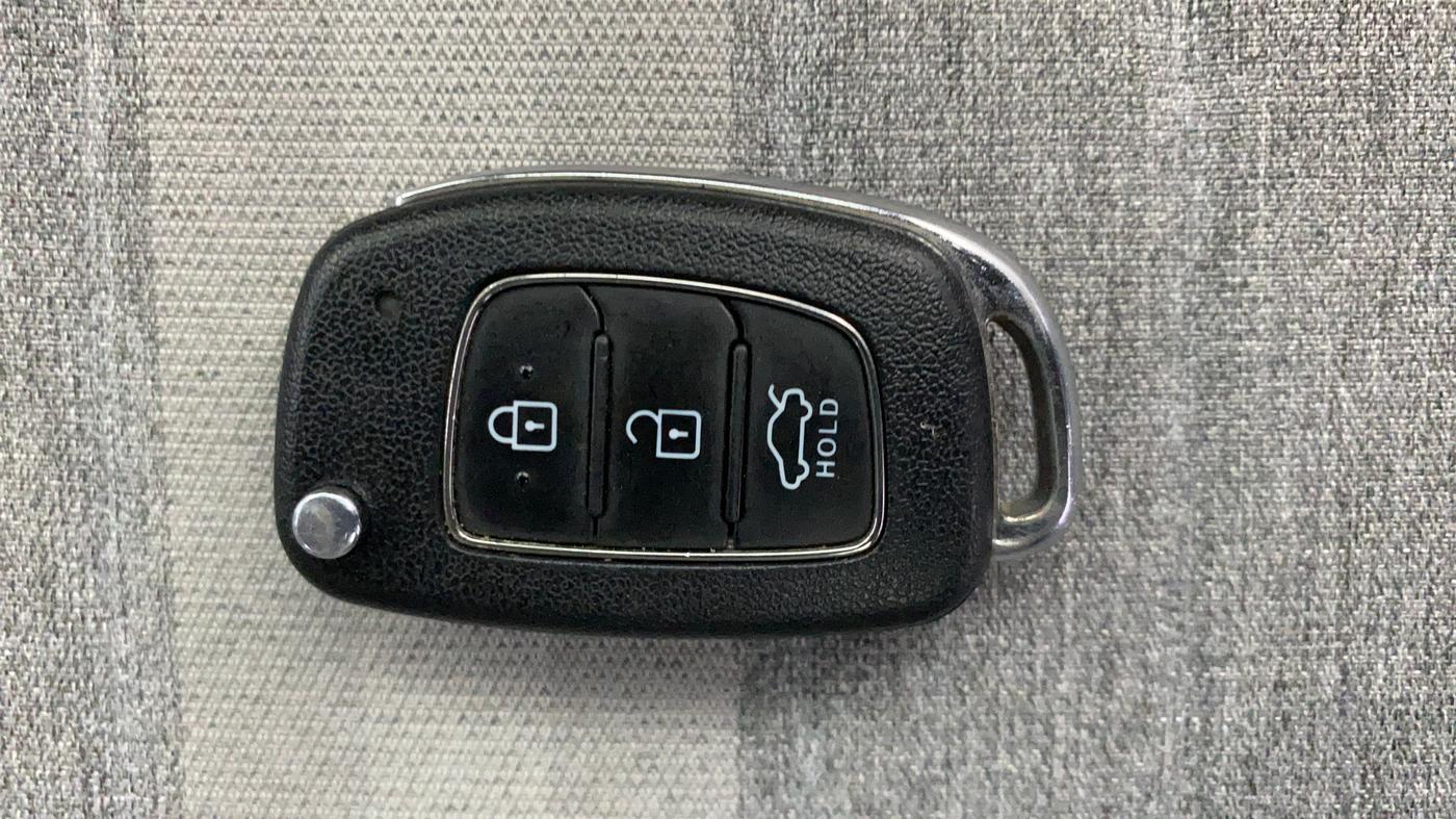 2021 Hyundai GRAND I10 NIOS SPORTZ AMT 1.2 KAPPA VTVT, Petrol, Automatic, 10,787 km, Key Close Up