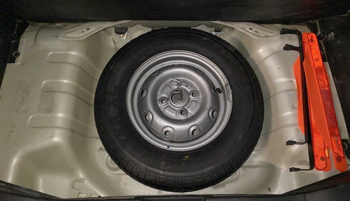 2019 Maruti Alto LXI, Petrol, Manual, 49,111 km, Dicky (Boot door) - Jack/Tool not available