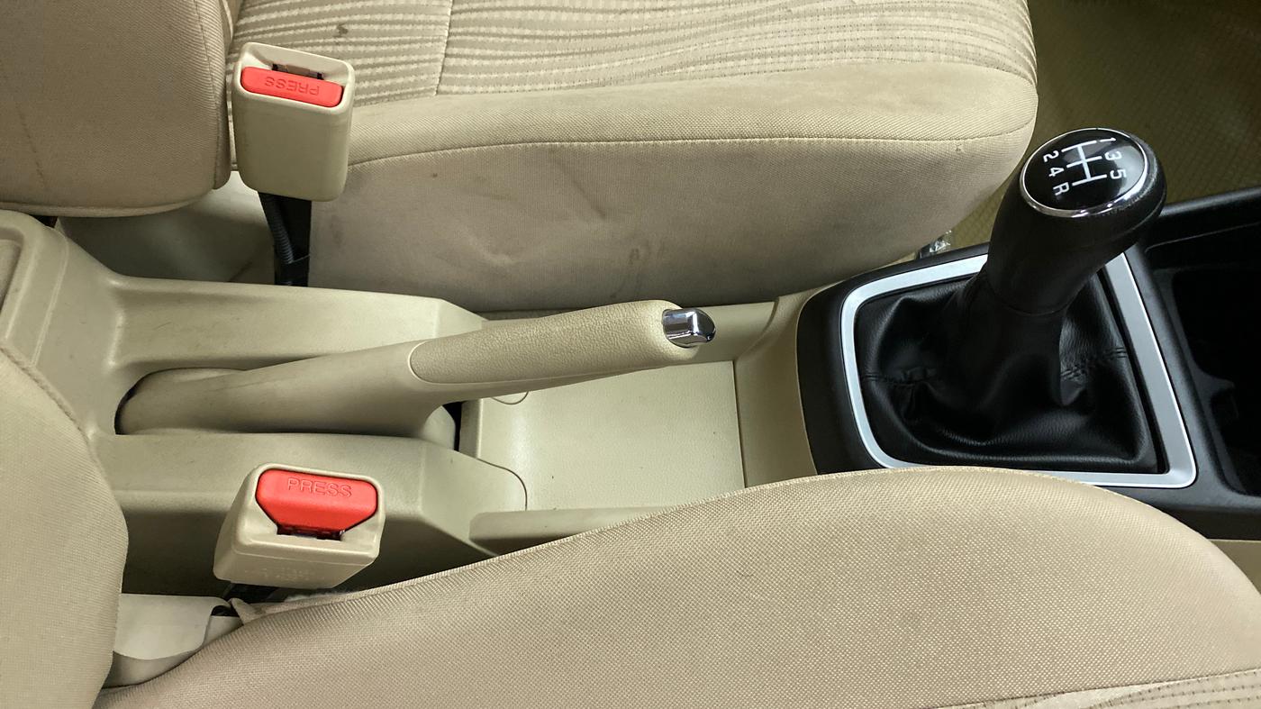 2020 Maruti Dzire VXI, Petrol, Manual, 8,223 km, Gear Lever