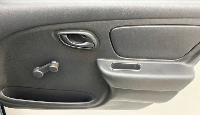 2012 Maruti Alto LXI, Petrol, Manual, 14,915 km, Driver Side Door Panels Control