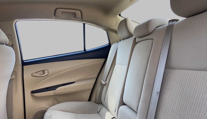 2020 Toyota YARIS J MT, Petrol, Manual, 16,633 km, Right Side Rear Door Cabin