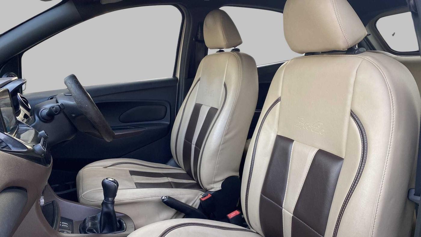 2018 Ford FREESTYLE TITANIUM PLUS 1.2 PETROL, Petrol, Manual, 26,916 km, Right Side Front Door Cabin