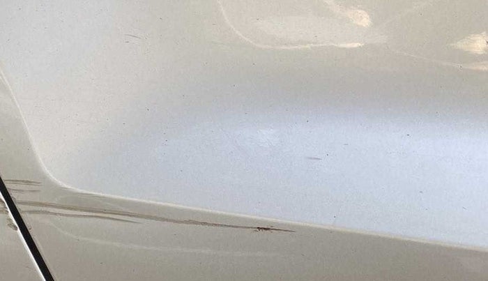 2014 Volkswagen Polo COMFORTLINE 1.2L PETROL, Petrol, Manual, 83,695 km, Right rear door - Slightly dented