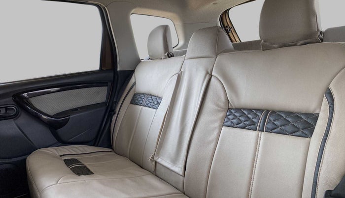 2015 Renault Duster RXL DIESEL 110, Diesel, Manual, 60,186 km, Right Side Rear Door Cabin